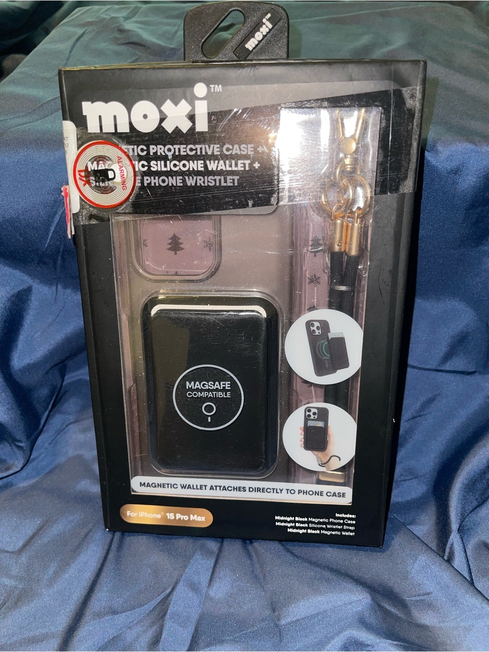 Moxi MagSafe Silicone Phone Case with Magnetic Wallet & Wristlet - Black